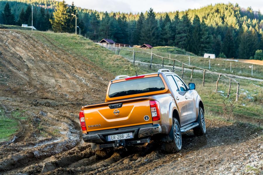  Nissan Navara Double Cab (D23) 2017 года  (WW) (фото 9 из 10)